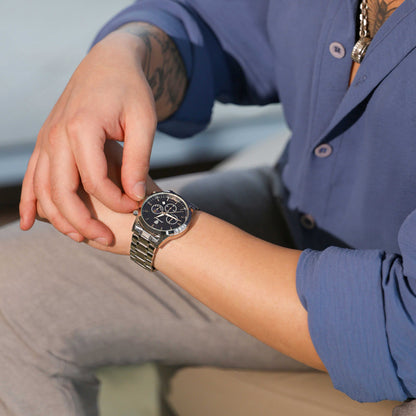 Dominus Stainless Steel Watch Bold Classic Style | Refined Dial Watch With Full Metal Bracelet Neriona