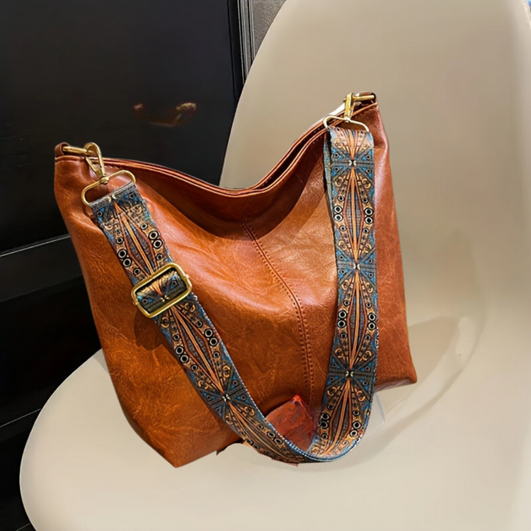 Claire – Women's Handbag | Spacious Geometric Shoulder Bag
