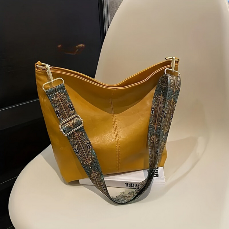 Claire – Women's Handbag | Spacious Geometric Shoulder Bag