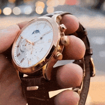 The Classic Watch – Premium Design With Leather Strap | Refined Timepiece With Luminous Detail And Balanced Everyday Style Neriona
