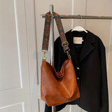 Claire – Women's Handbag | Spacious Geometric Shoulder Bag