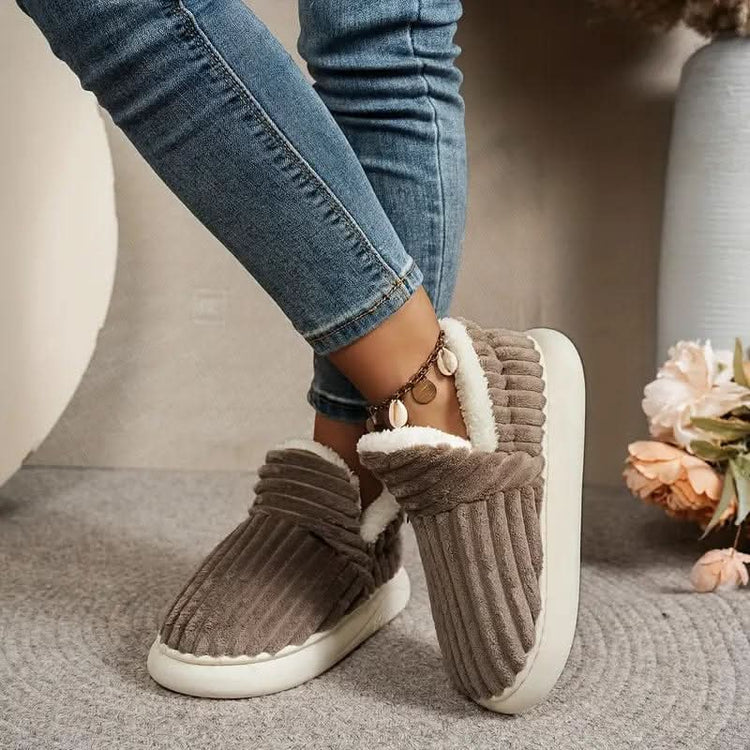 Noah – Thermal Slippers for Warmth and Comfort | Warm Plushs With Non-Slip Sole In winter